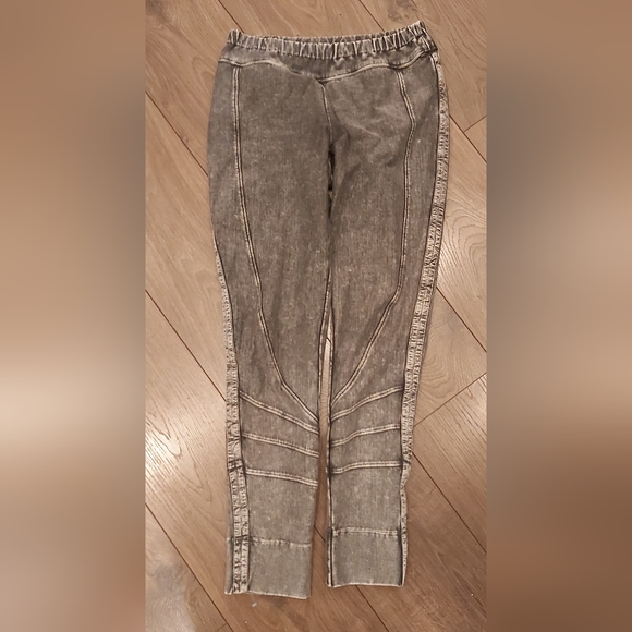 Sandwich_ pull-on distressed pants - Picture 3 of 7